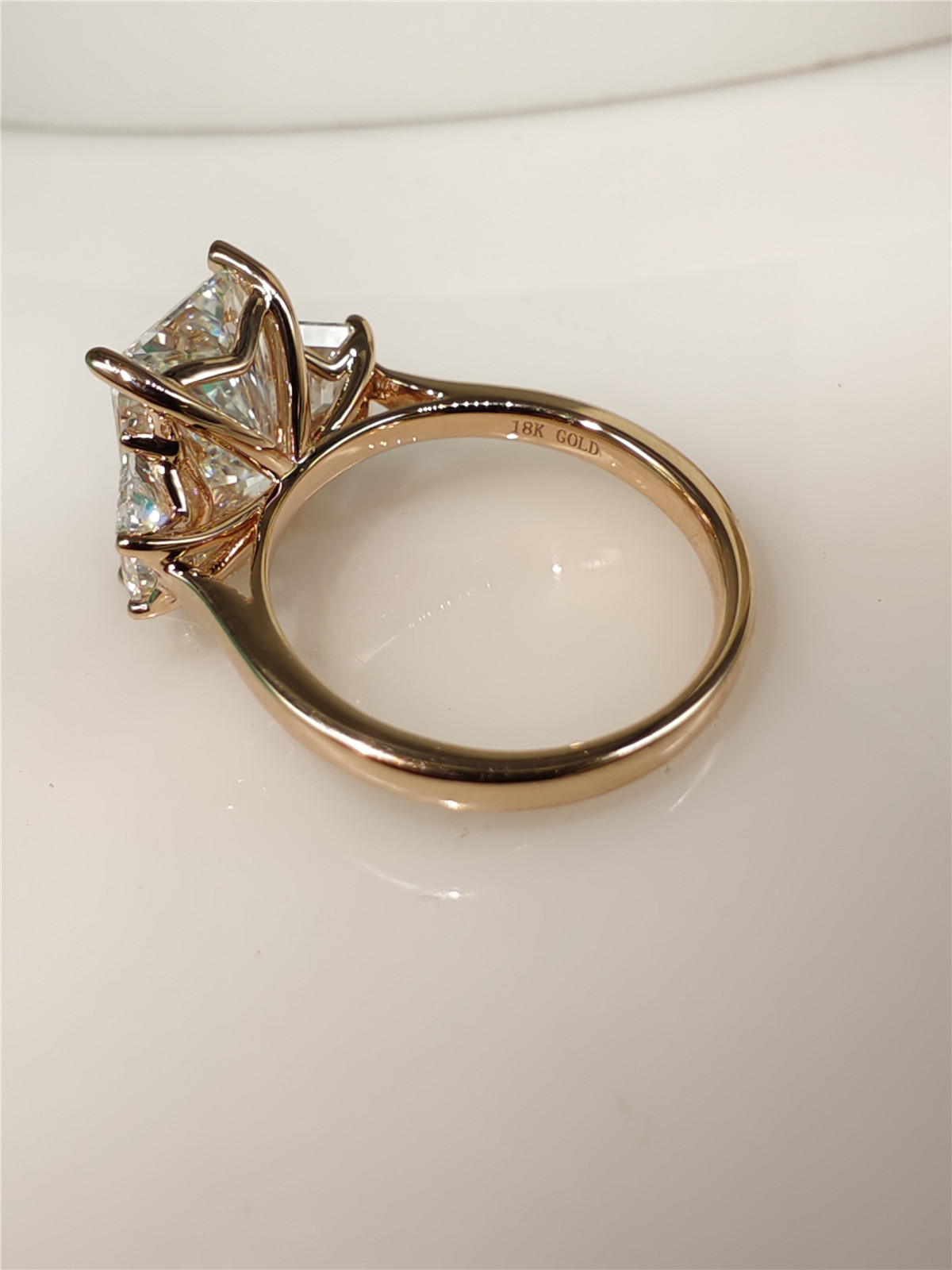 14-каратное золото с бриллиант – обзор и цена Body Jewelry Vch